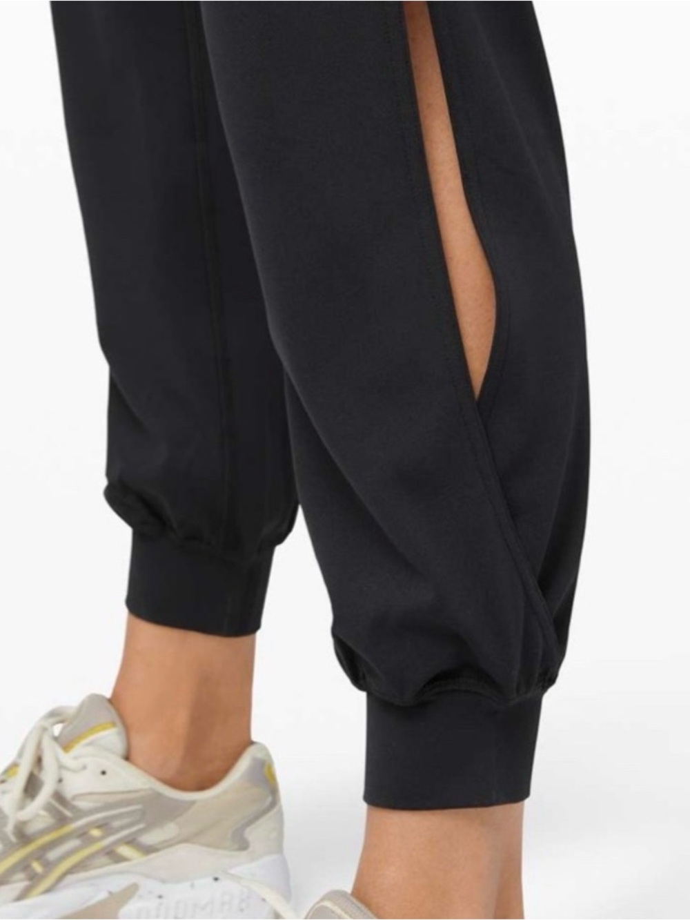 lululemon athletica black align jogger vent size 4